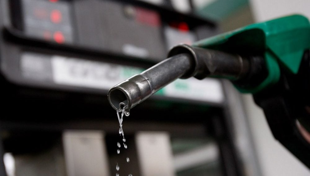 Refiners, depot owners face pressure to reduce fuel prices in Nigeria 1 Refiners, depot owners face pressure to reduce fuel prices in Nigeria