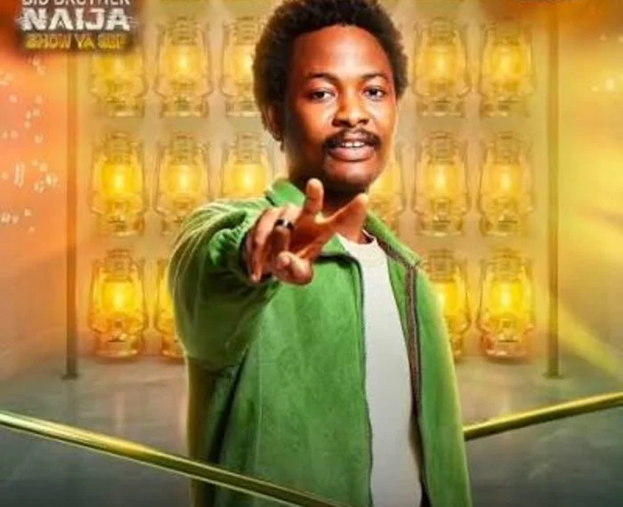 The moment Biggie told AIKOU that he had been reinstated into the game and he's now a full player. The joy on his face. A very grateful boy #BBNaija